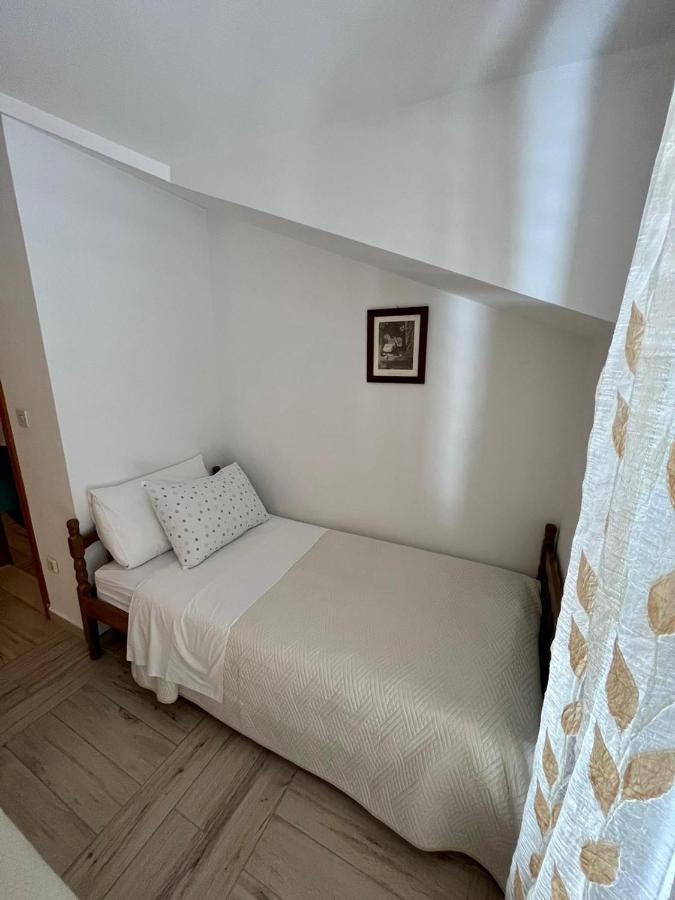 Gorana Apartman With Swimming Pool Appartement Jelsa  Buitenkant foto